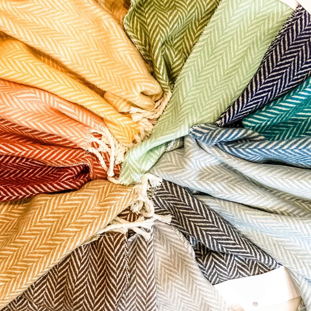 Herringbone Throw (Oversized)